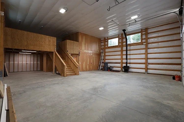 Pole Barn Garage with Loft or Apartment: Plans and Costs | Steel Structures America