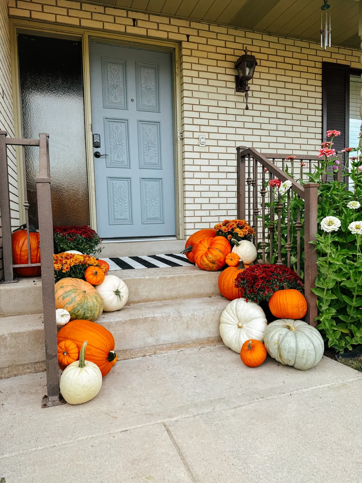 Pumpkin Porch Design Utah | Mountain Pumpkins
