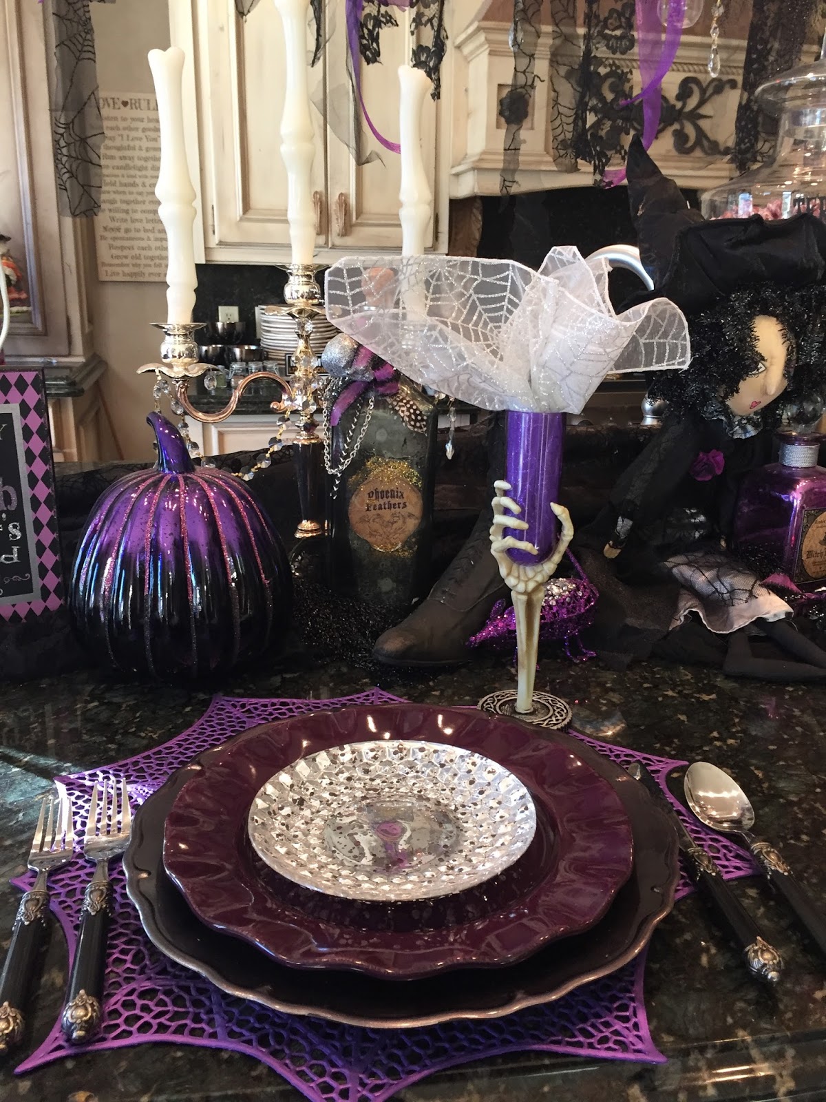 Purple Chocolat Home: A Little Gothic Style for Halloween in Purple and Black