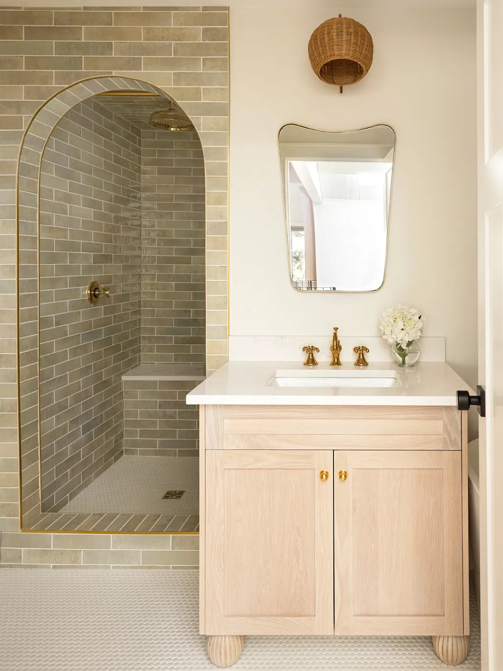 Small Bathroom Makeovers That Make the Most of Every Inch