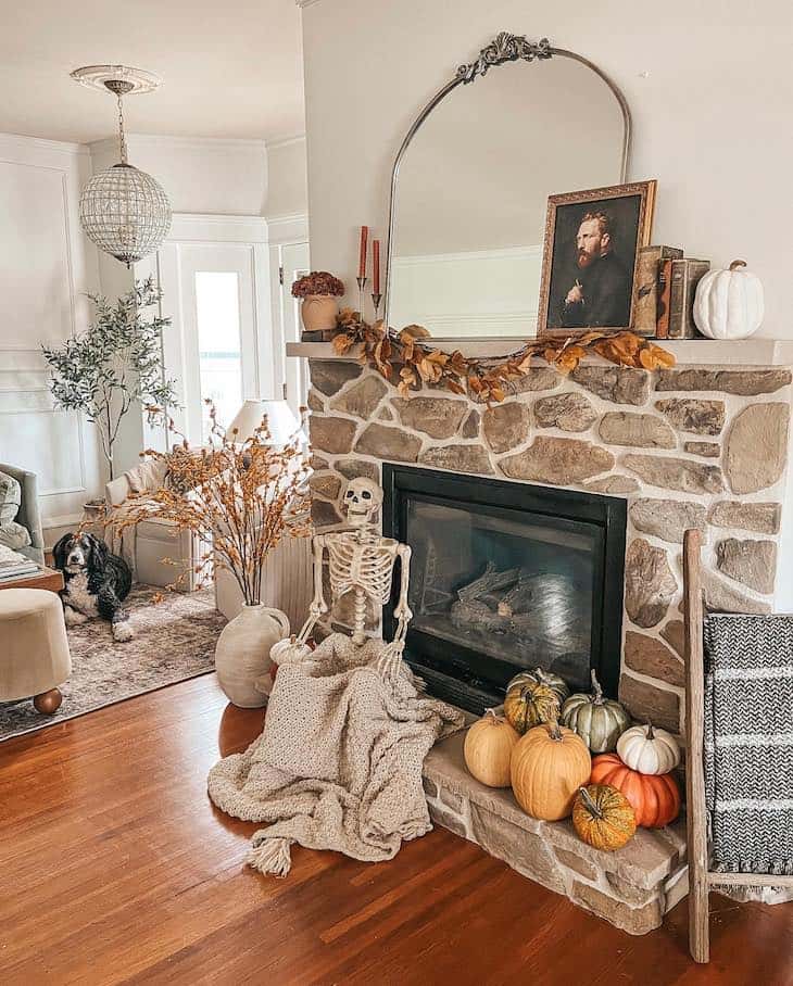 Warm and Cozy Fall Living Room Decor Ideas - Farmhousehub
