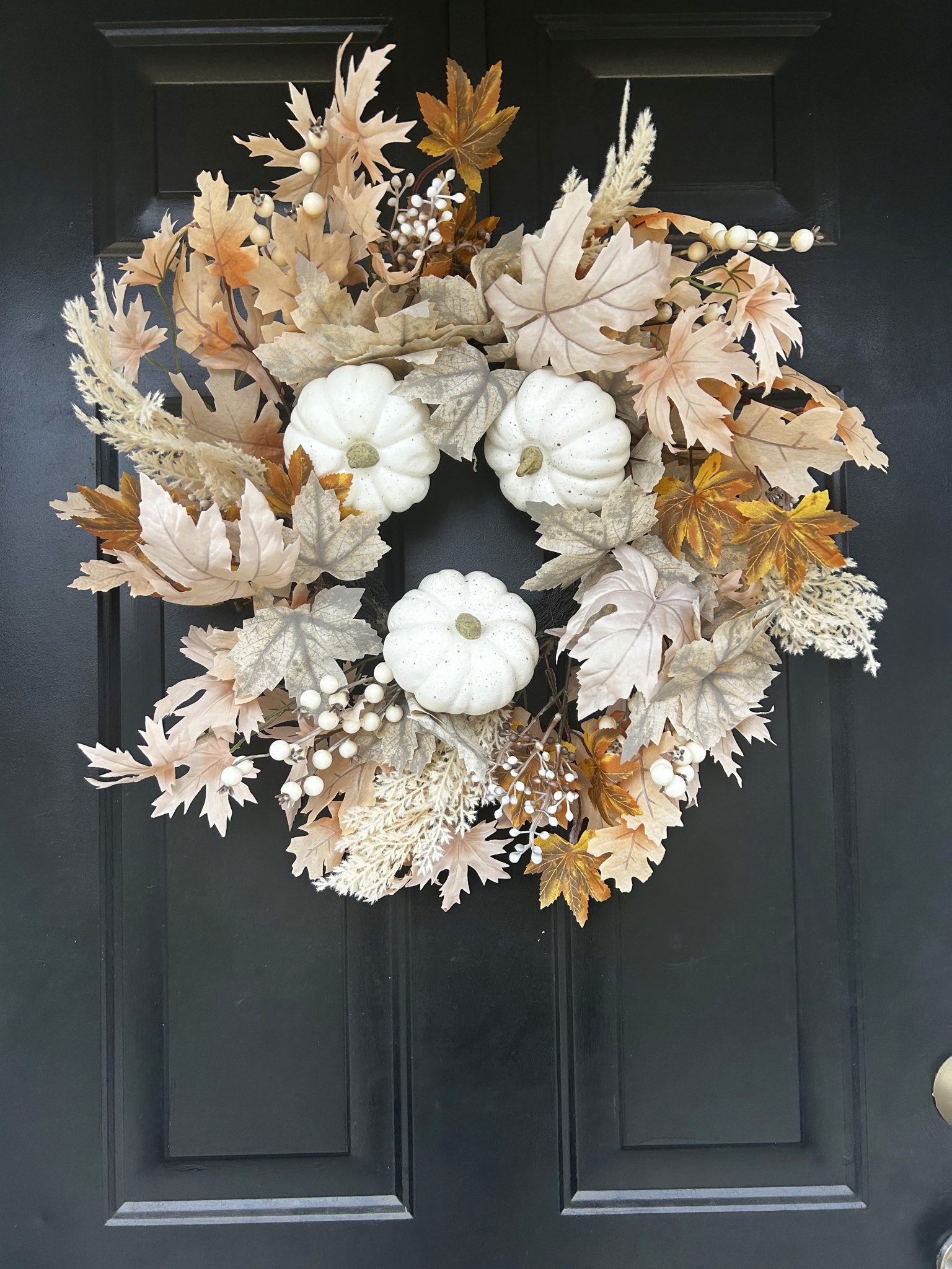 Why Texture and Restraint Define the Perfect Wreath | A Quiet Edit