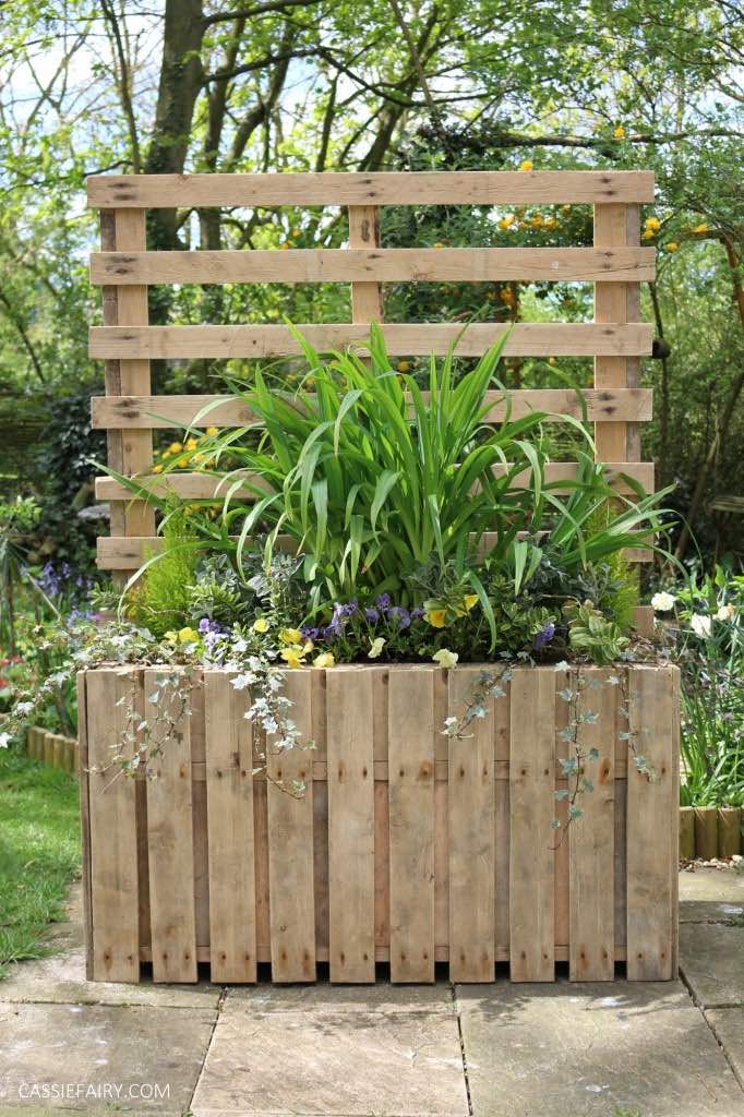 10 Easy DIY Pallet Planter Box Ideas • The Garden Glove