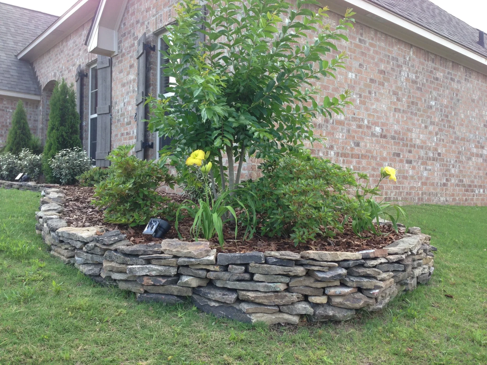 10 Ways Landscape Stone Can Add Texture and Elegance to Your Clients' Backyards in Willow Street, PA | Allied Landscape Supply