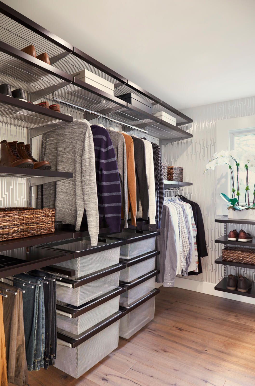 14 Walk-In Closet Organization Ideas