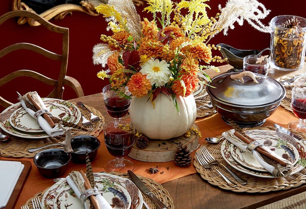 15 Amazing Thanksgiving Décor Ideas For a Festive Home