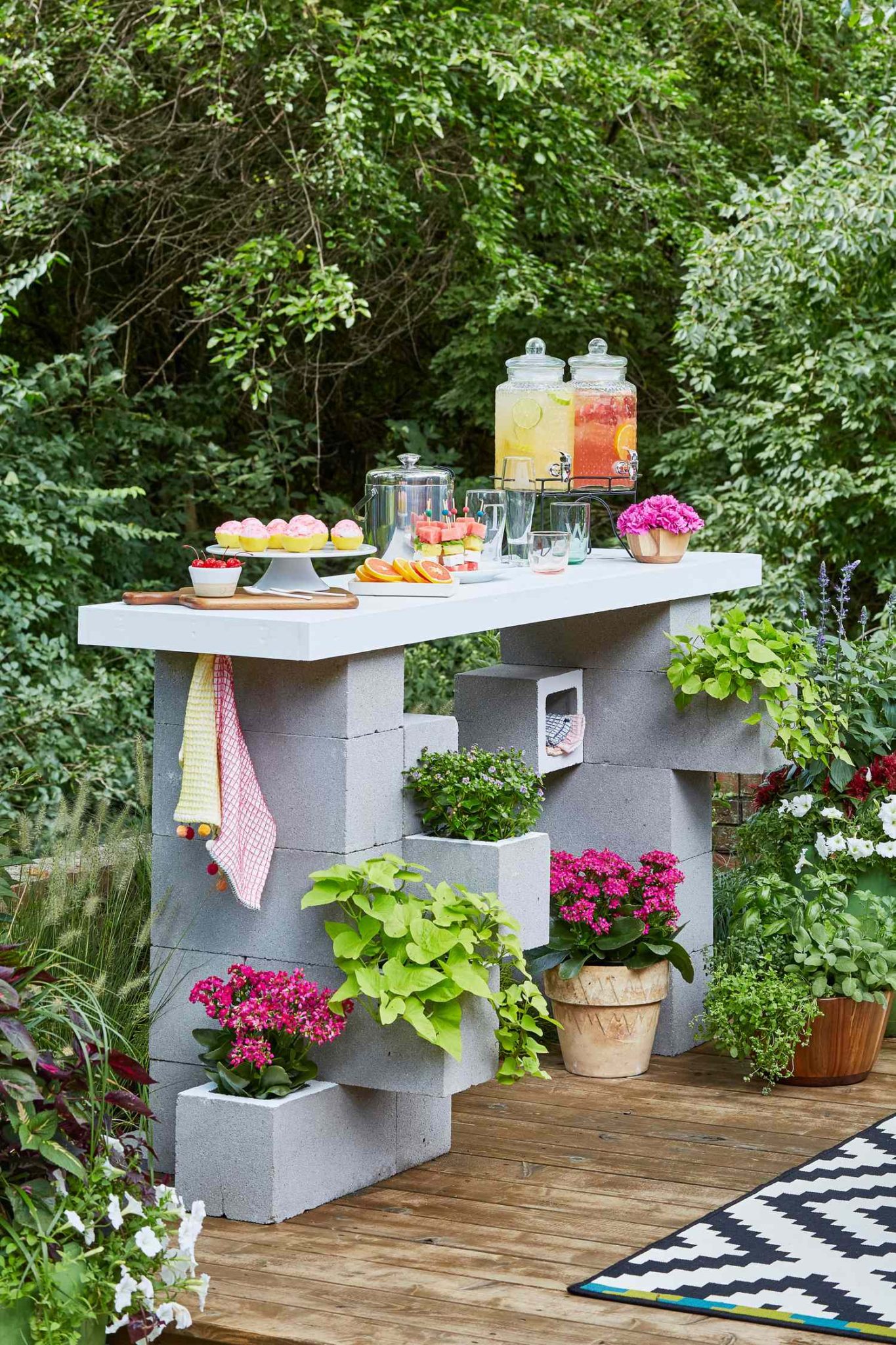 17 Clever Cinder Block Garden Ideas for an Easy Upgrade