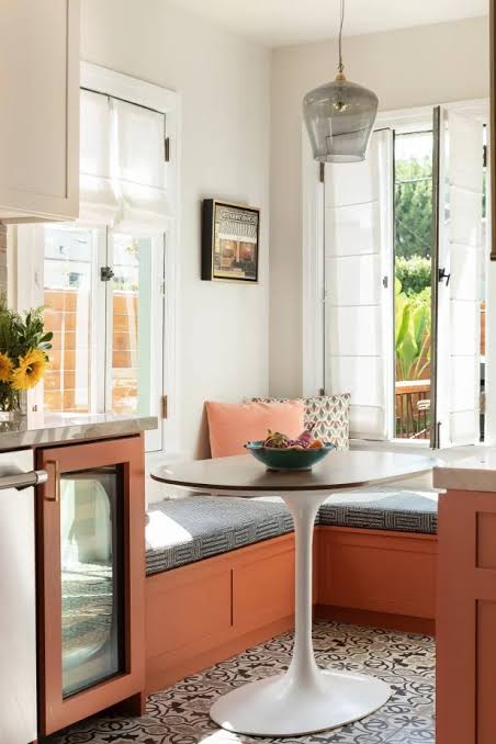 26 Ways to Make Banquettes and Booths Work in Your Kitchen | HGTV