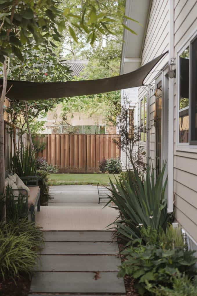 30 Side Yard Ideas To Beautify Your Small Space