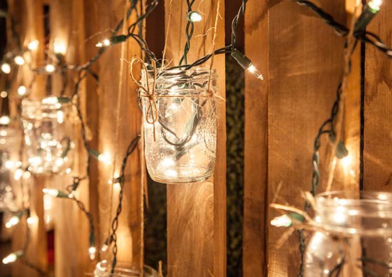 5 Gorgeous Outdoor Mason Jar Lights • The Garden Glove