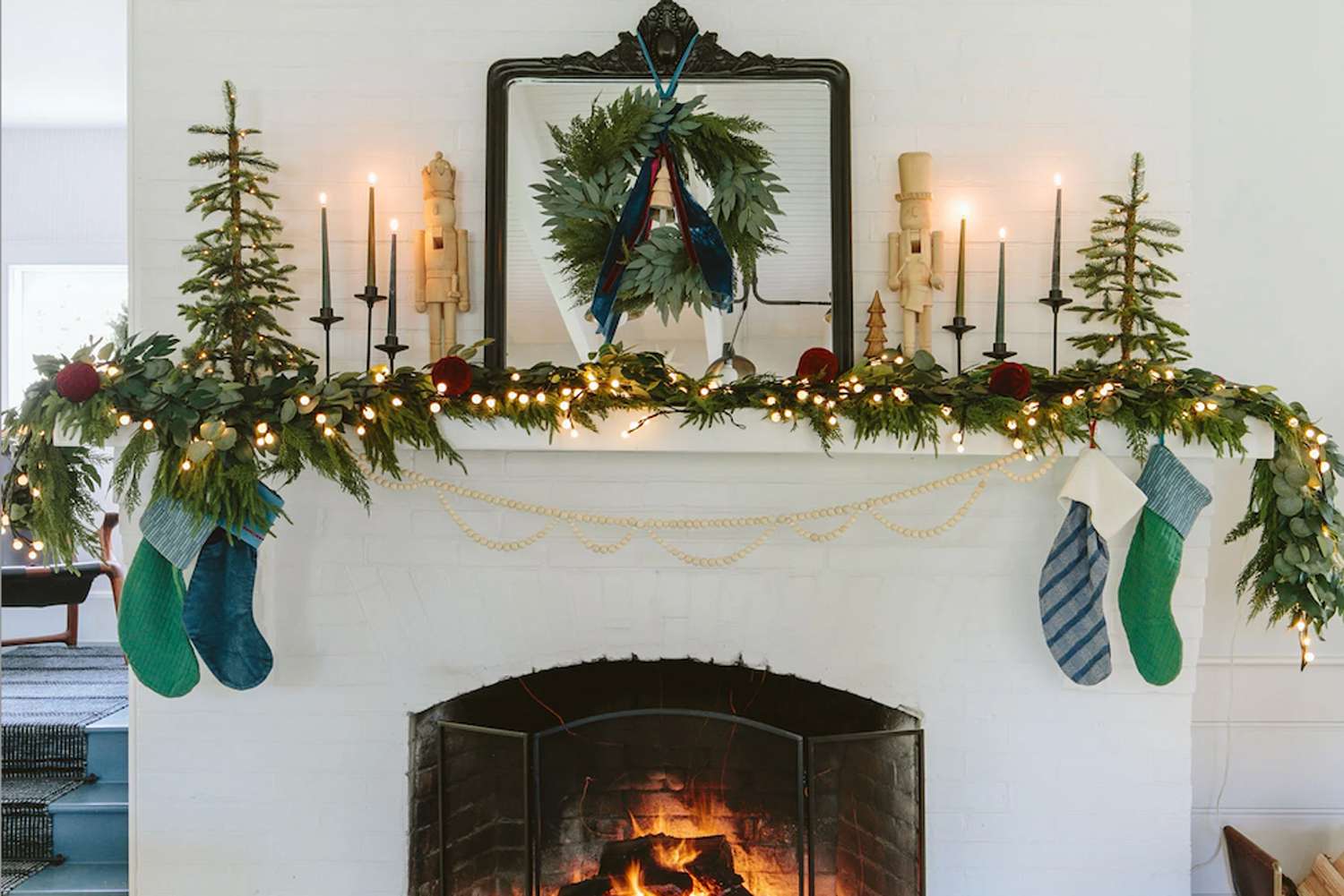 6 Expert Decorating Tips for a Standout Holiday Mantel