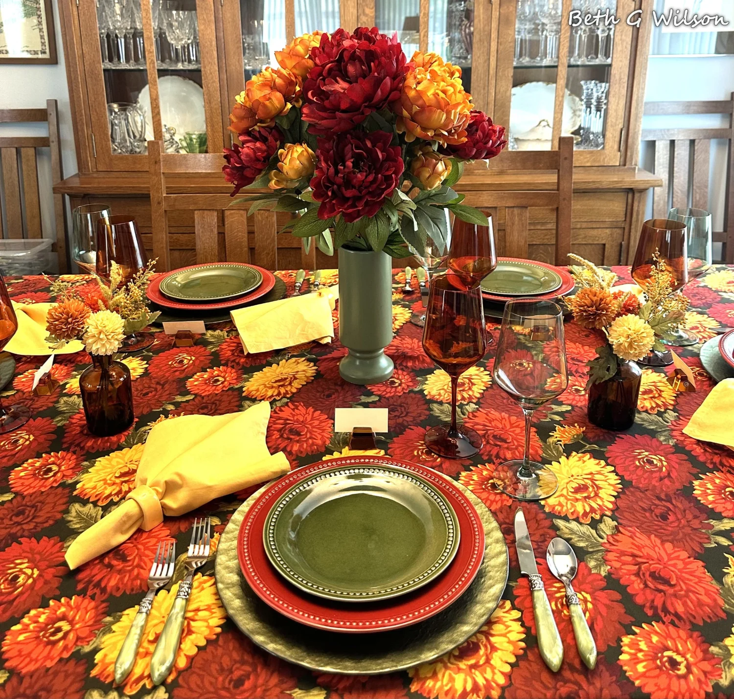 A Mum-umental Fall Tablescape — Whispers of the Heart