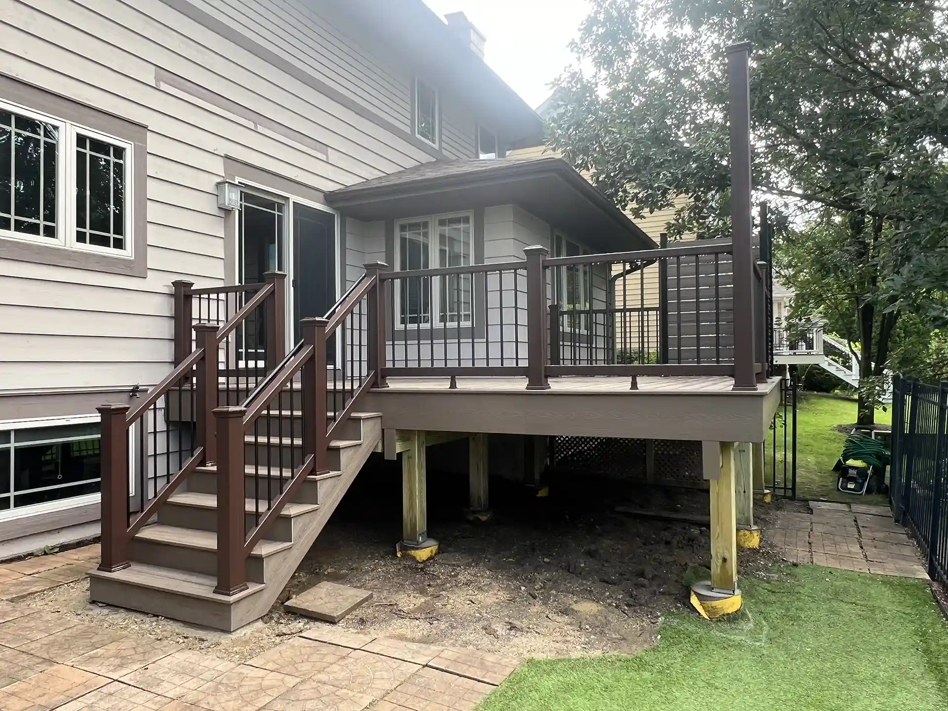 Affordable Privacy Deck Upgrade in Palatine, Illinois