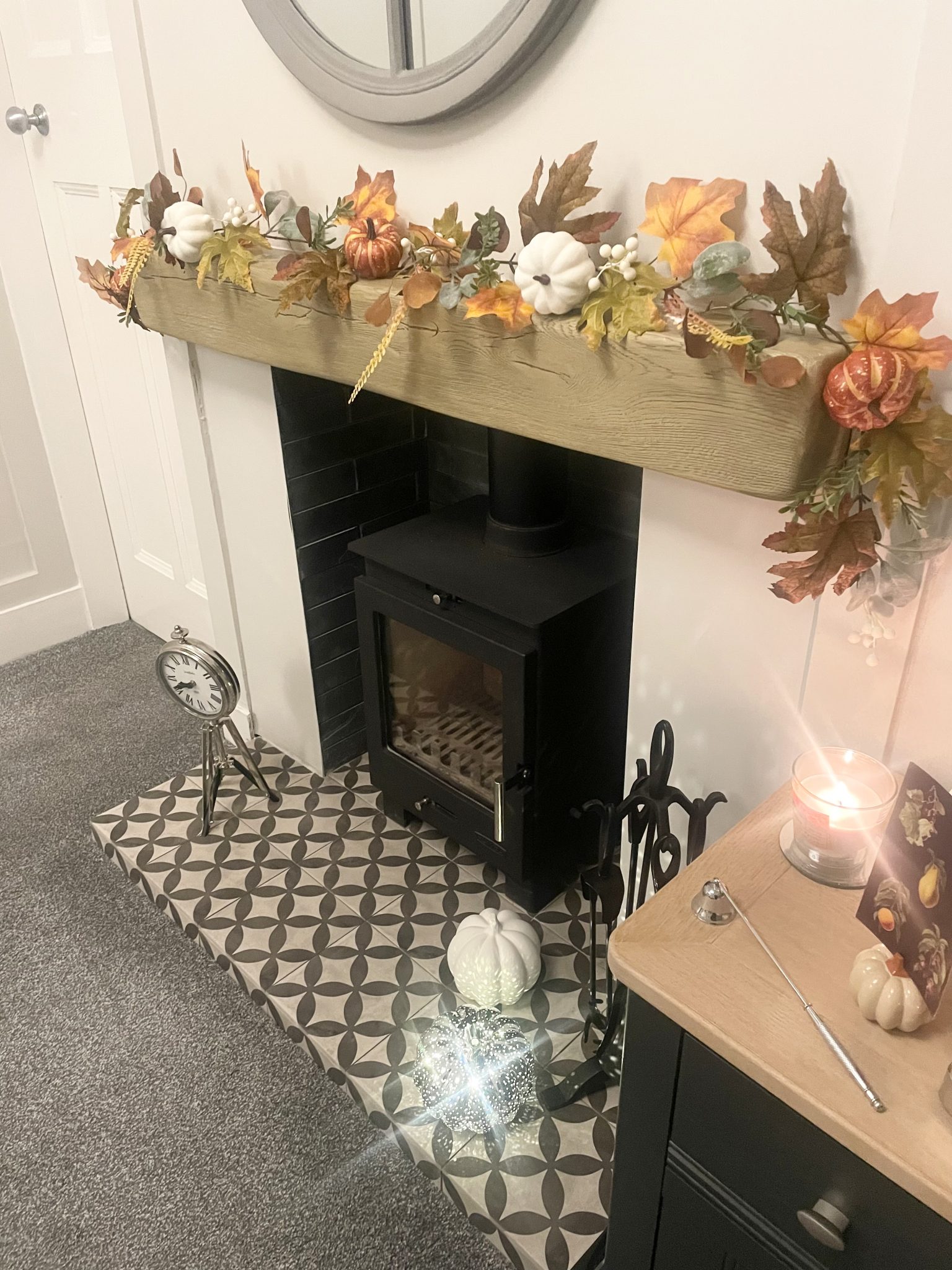 Autumn fireplace decor ideas