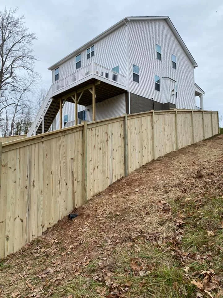 Best Fence for Sloped Yards in Richmond, VA
