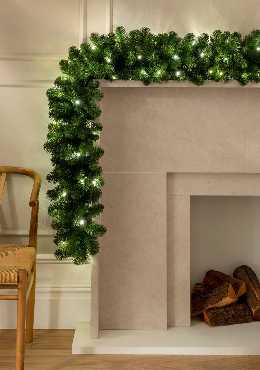 BOSK Evergreen 9ft x 14' Christmas Garland with LED Lights - Cambridge Home & Garden