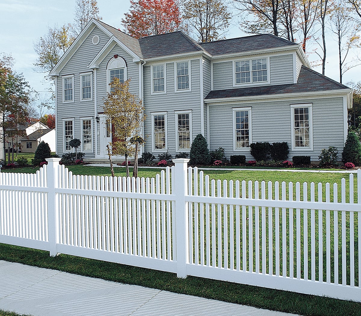 Chestnut Hill Stepped Vinyl Fence - AVO Fence & Supply