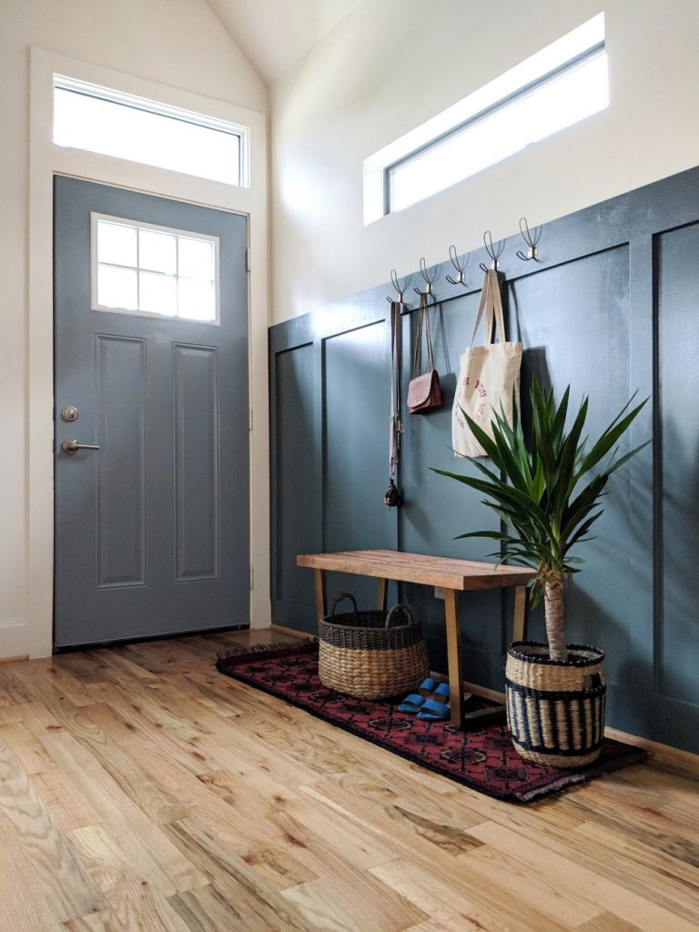 DIY board & batten entryway - Studio van M