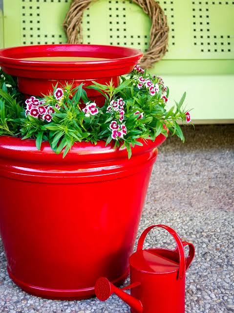 DIY Planter Birdbath | HGTV