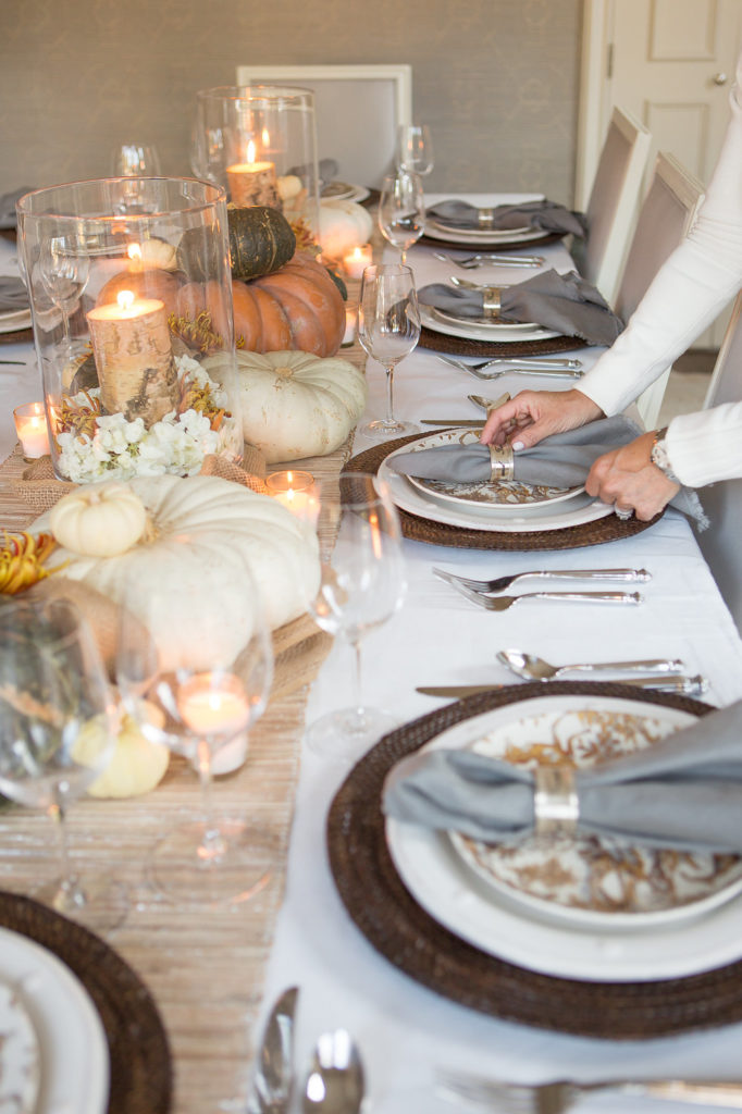 Easy and Elegant Thanksgiving Tablescape | Thanksgiving Table Decor
