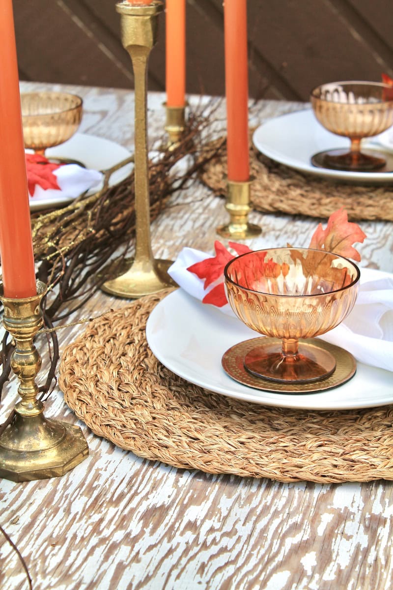 Easy Thanksgiving Table Decorations with Natural Elements