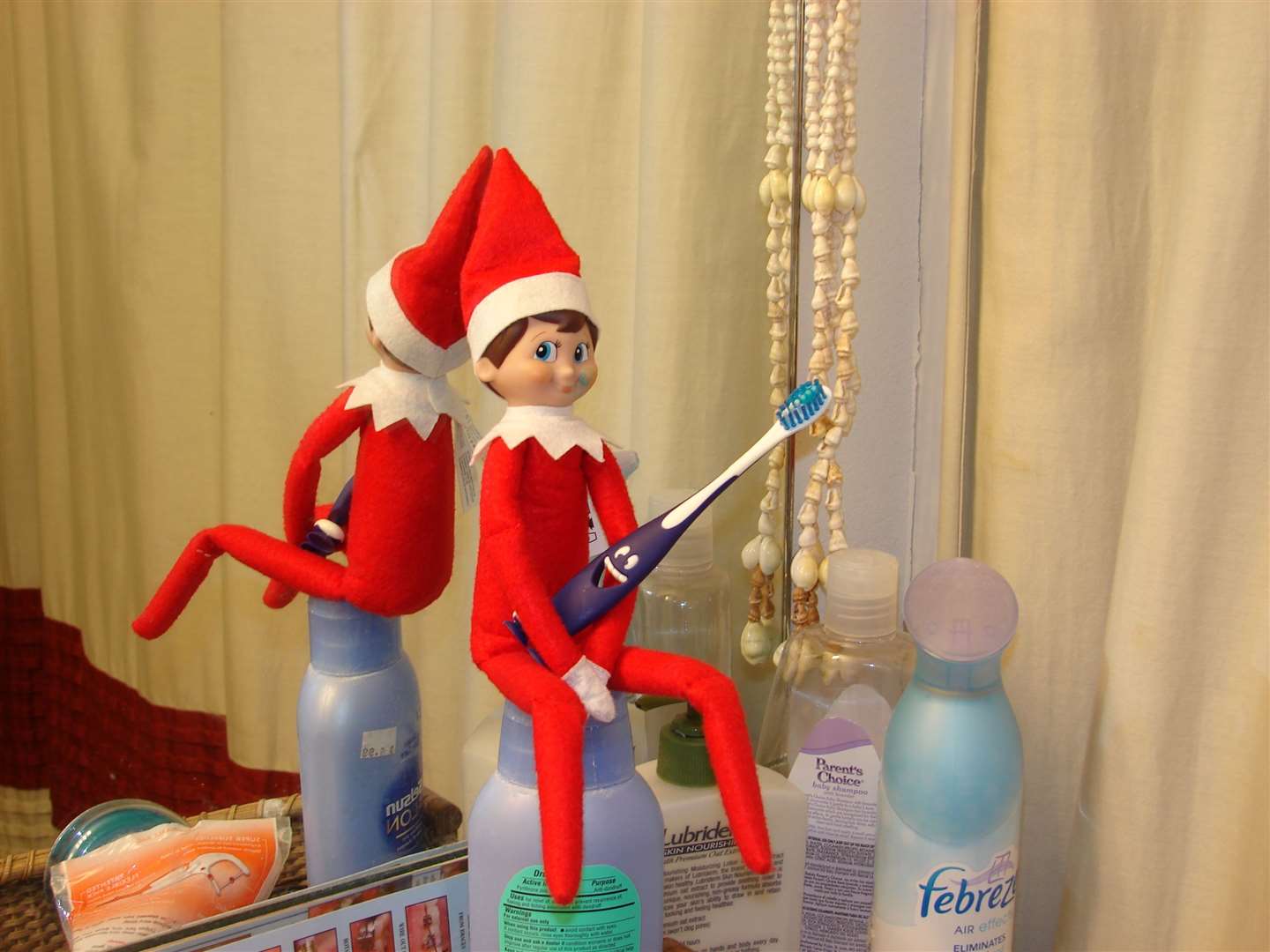 Elf on the Shelf ideas for Christmas 2021