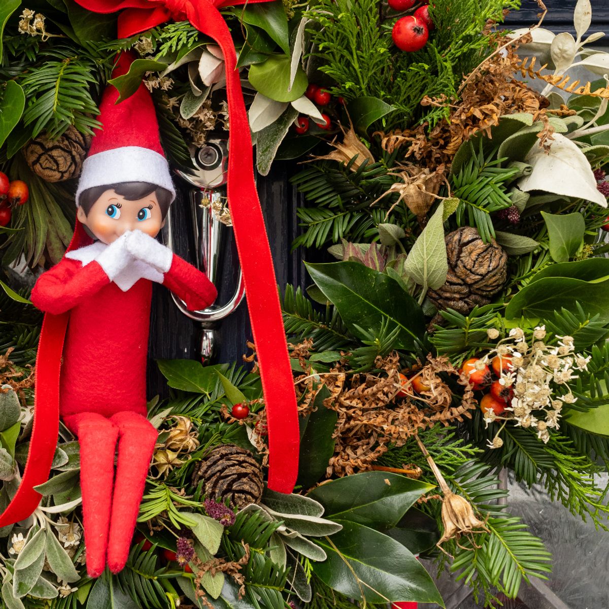 Elf on the Shelf ideas that won't take ages for parents who are full of regret - The Mirror