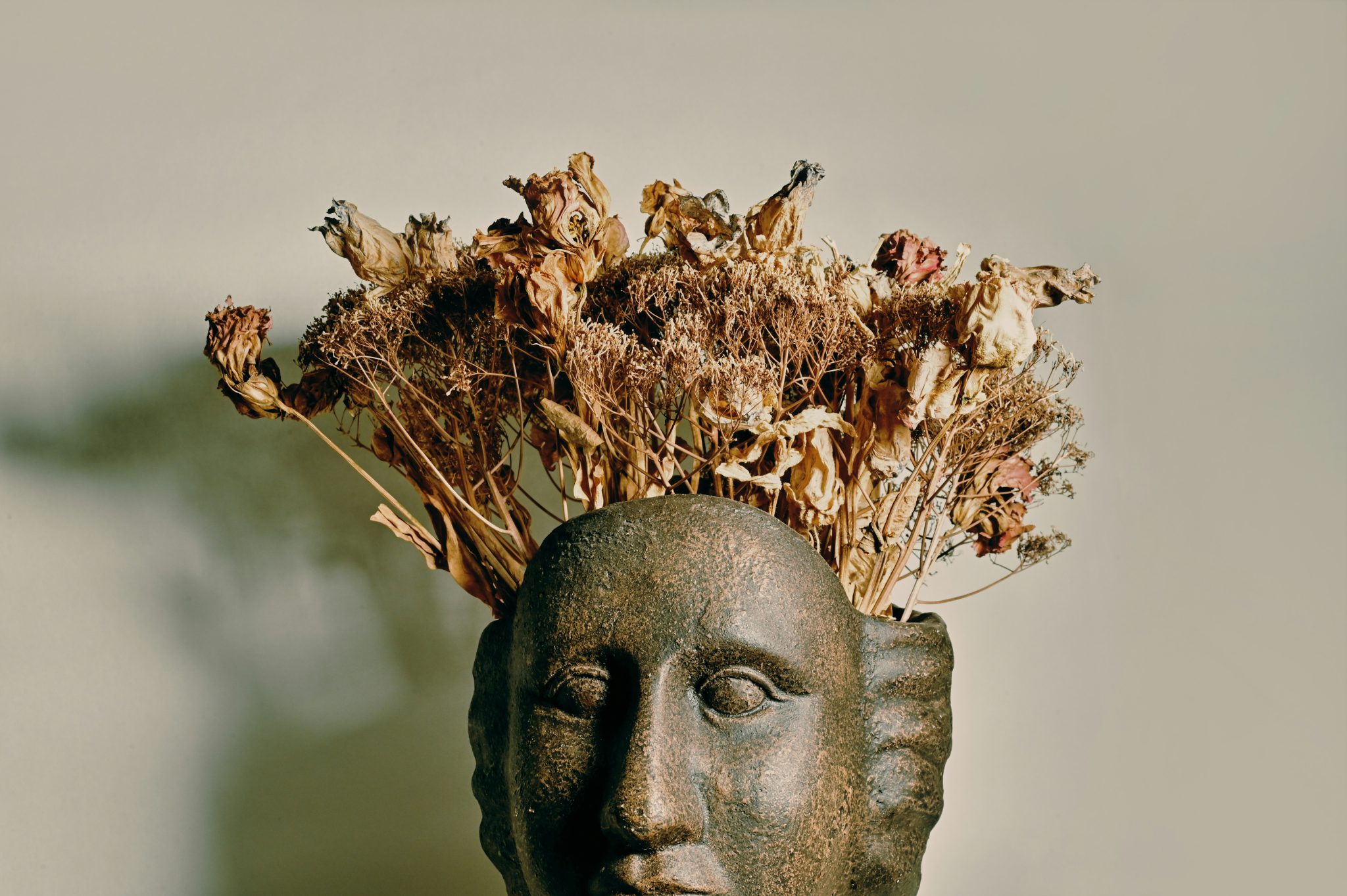 Flower vase in the shape of a head