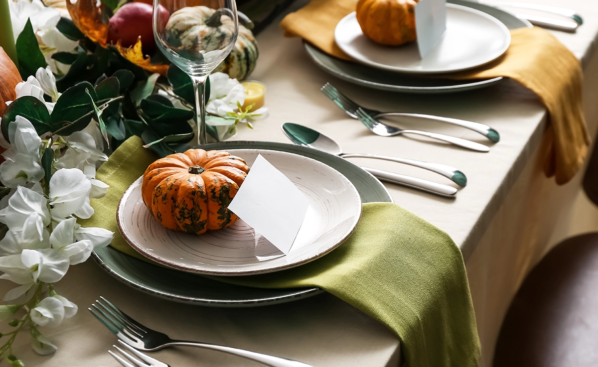 How to Set Your Table for Thanksgiving - OSJL Inspires