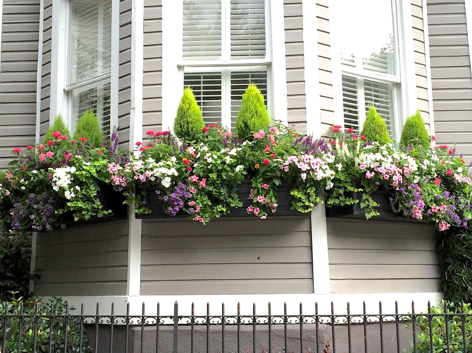 JLL DESIGN: Window Box Ideas & More Garden Inspirations