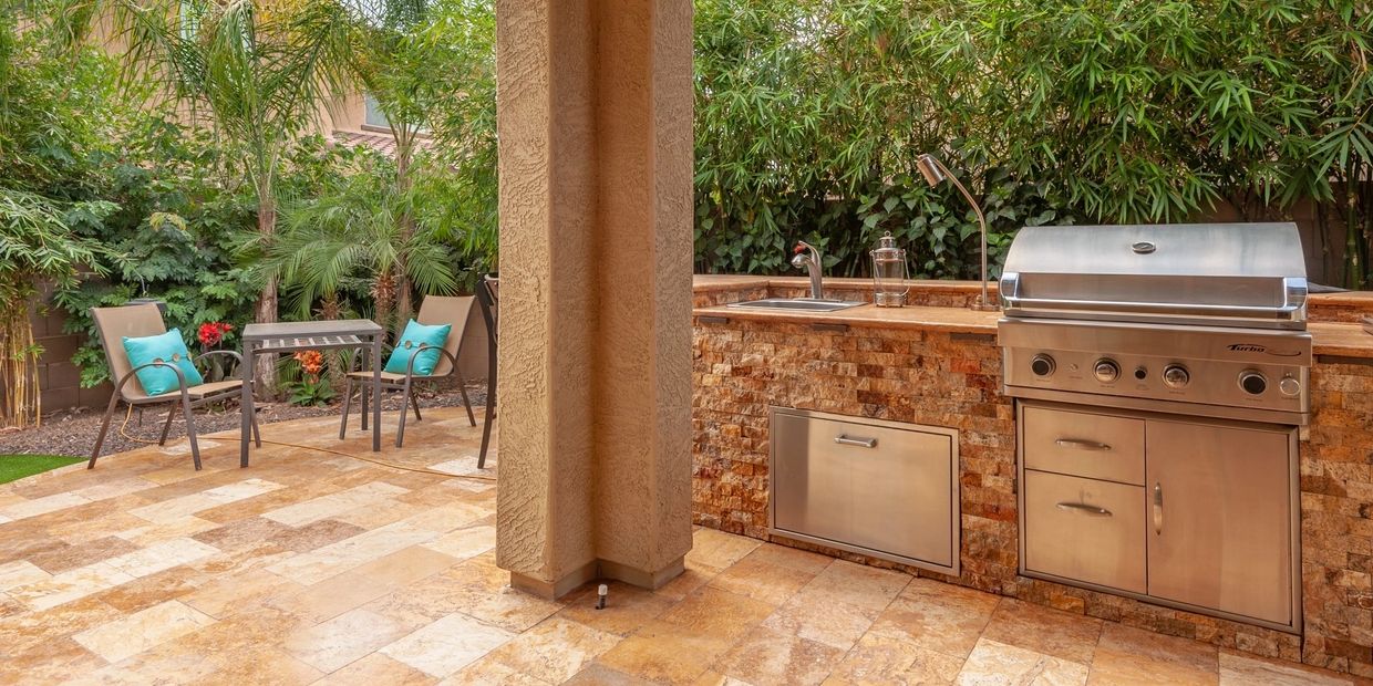 Kona Land and Water Escapes - Outdoor Bar, Outdoor Kitchens, Outdoor BBQ
