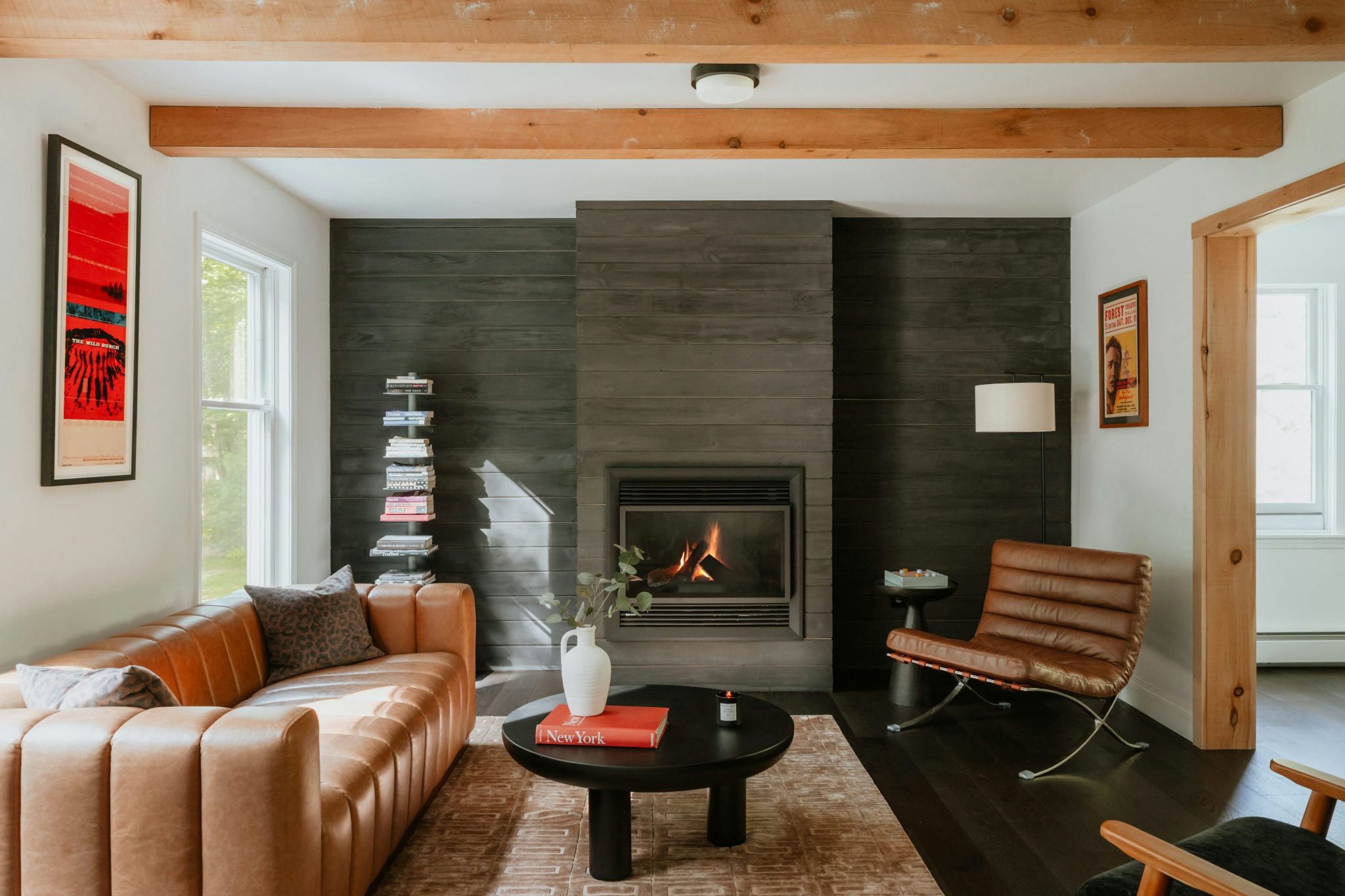 Modern living room with leather sofa and fireplace - Free Photo on Unsplash
