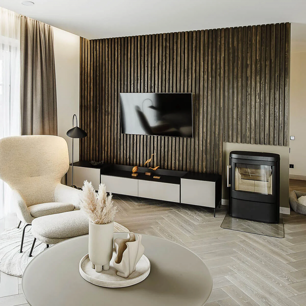 More than meets the eye: benefits of oak wood wall panels