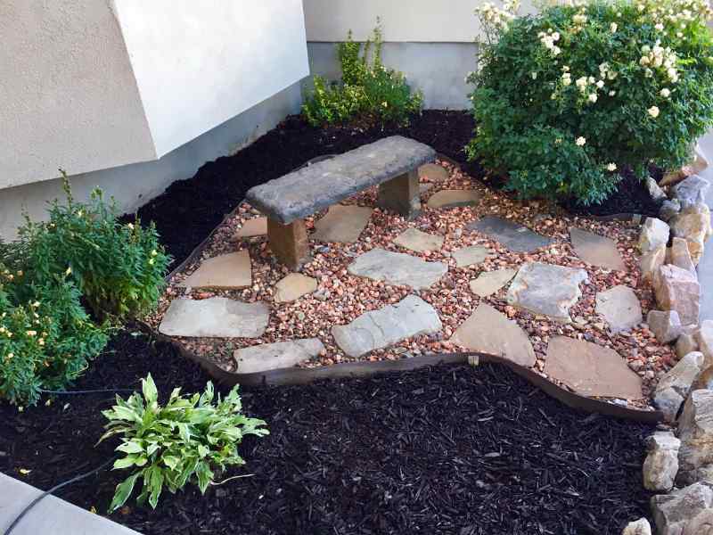 Mulch and Rock Landscaping: How To Make Your Ground Cover Pop!