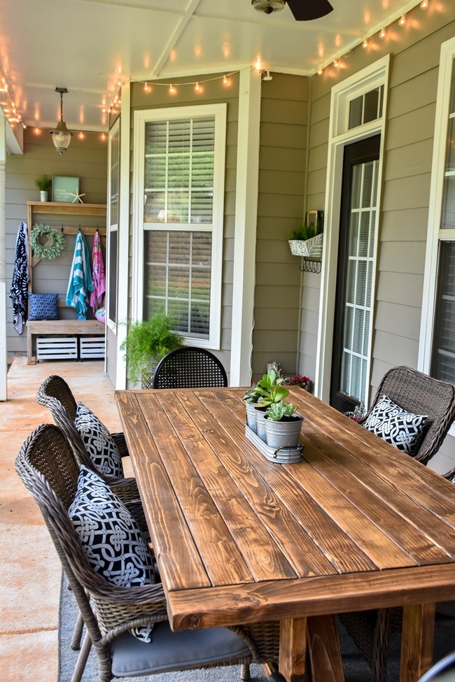 Rustic Farmhouse Patio Table And Chairs Farmhouse Patio Outdoor Seating Farmhouse Patio Furniture Rustic