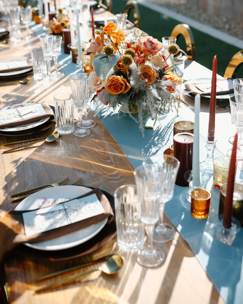 Setting the Perfect Thanksgiving Table: Where Tradition Meets Trend - emberandstoneevents.com