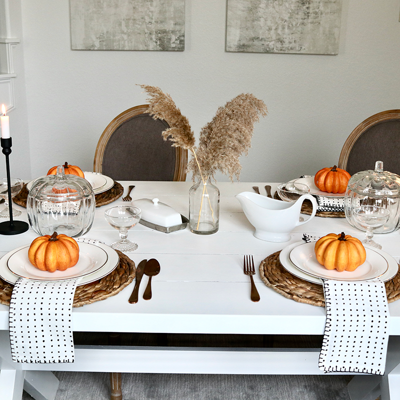 Simple Thanksgiving Table Setting Idea - Life of Alley