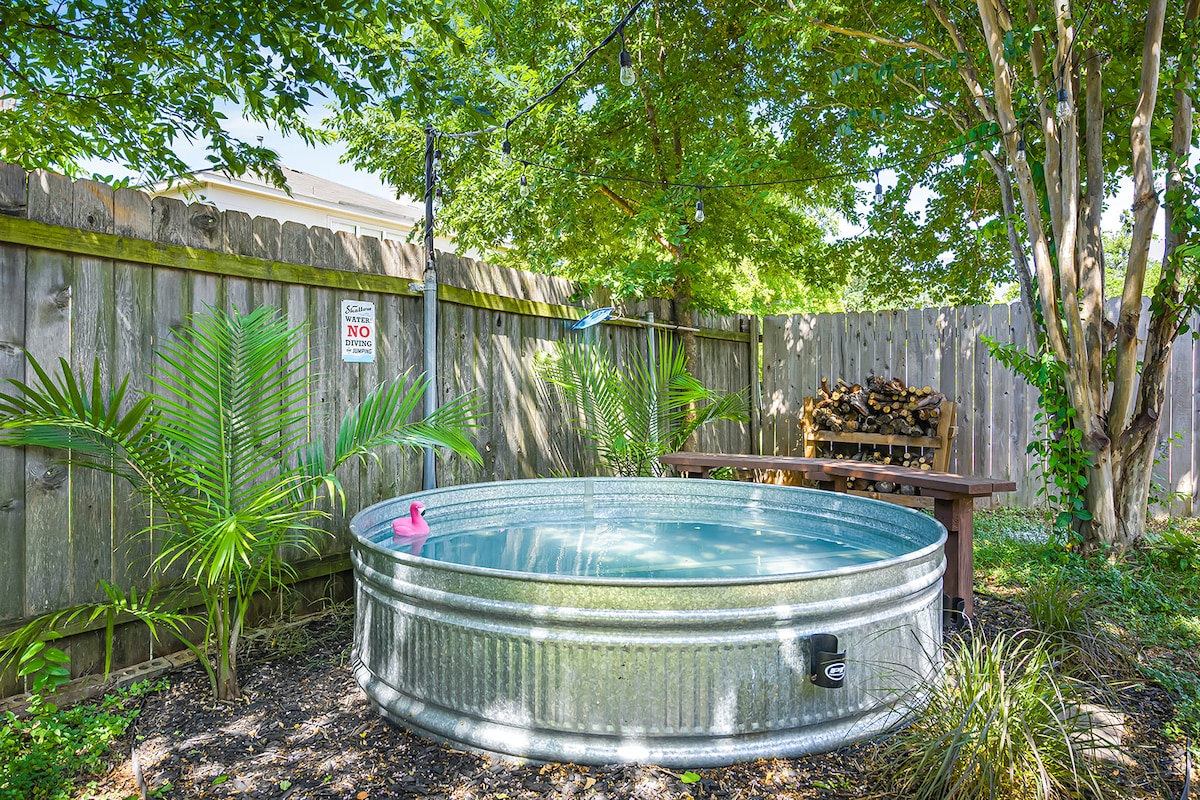 Spacious Cozy Home w/ Cowboy Pool, Kid Friendly - Houses for Rent in Pflugerville, Texas, United States - Airbnb