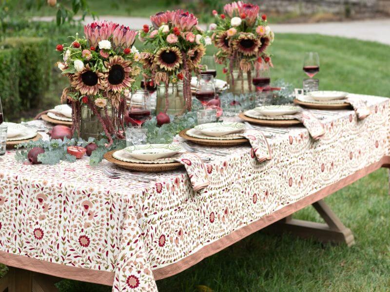 Thanksgiving Tablescape Ideas to Impress Your Guests This Year