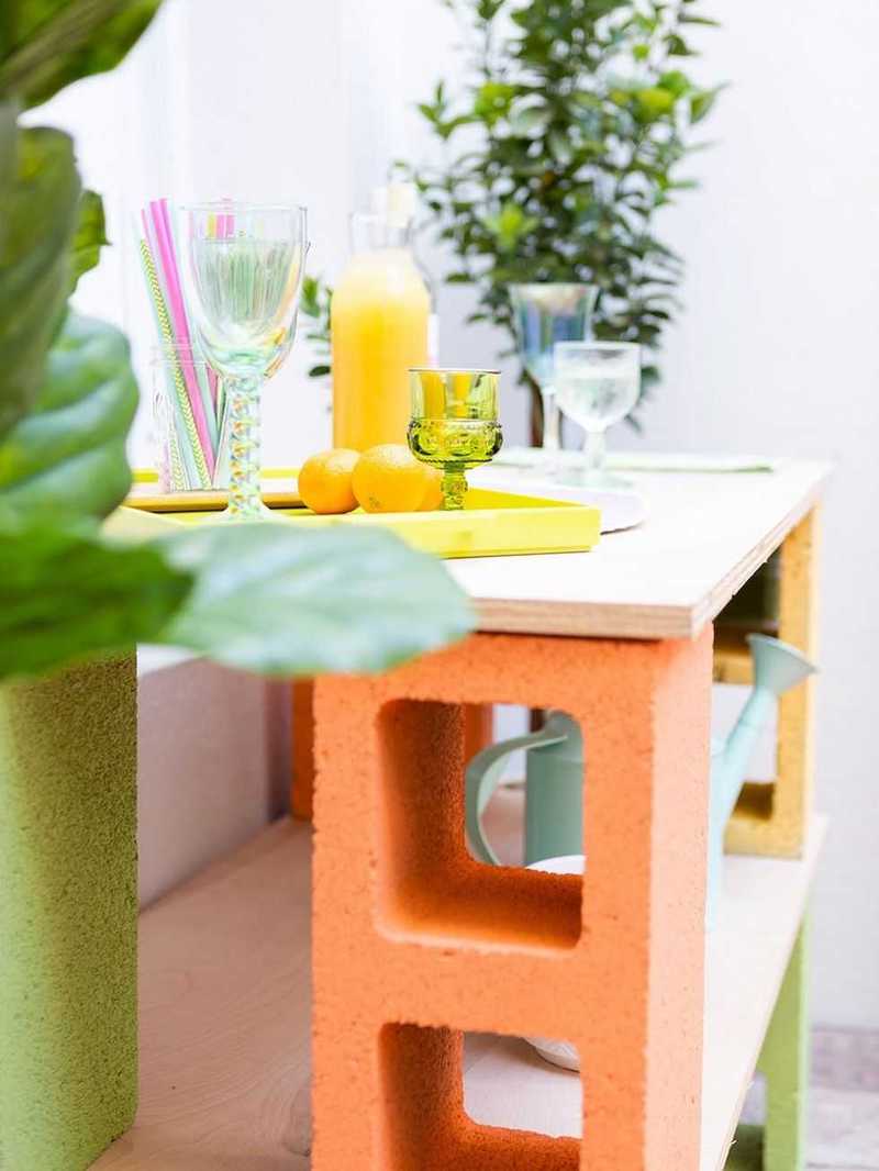 This DIY Cinder Block Bar Is The Ultimate Patio Upgrade - Brit + Co