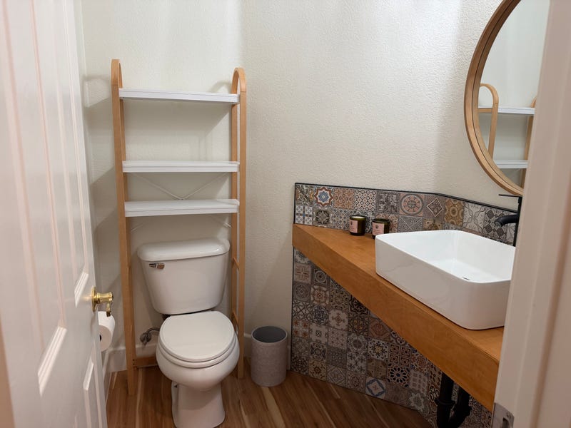 Umbra Bellwood Over-the-Toilet Shelf Review - Business Insider