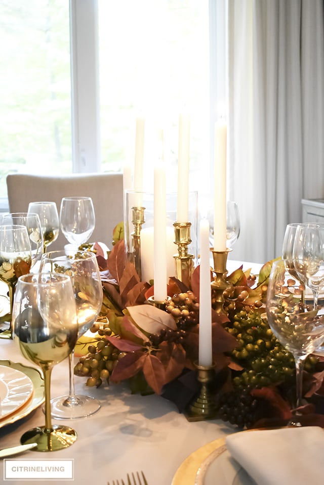 WHITE AND GOLD THANKSGIVING TABLESCAPE WITH FALL FOLIAGE