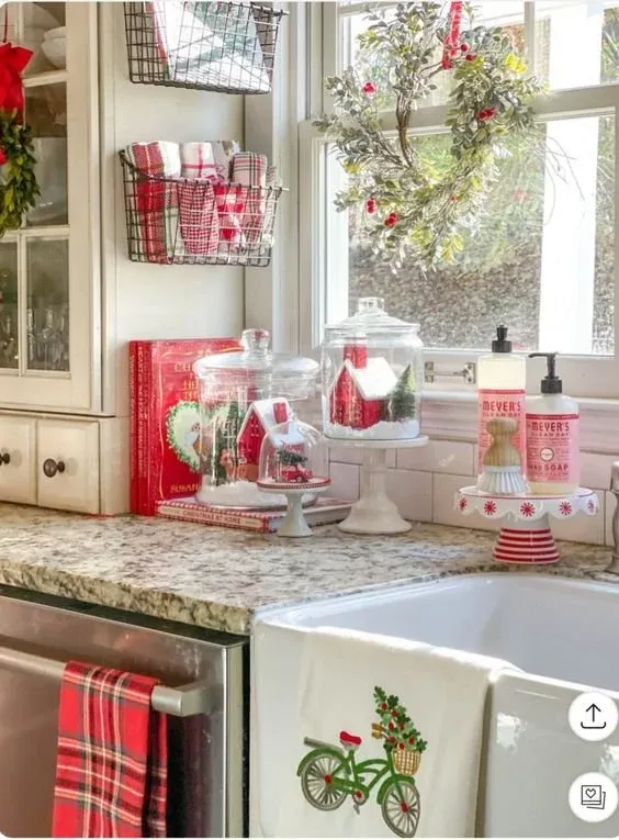 10+ Christmas Kitchen Decor Ideas — Kevin Szabo Jr Plumbing - Plumbing Services│Local Plumber│Tinley Park, IL