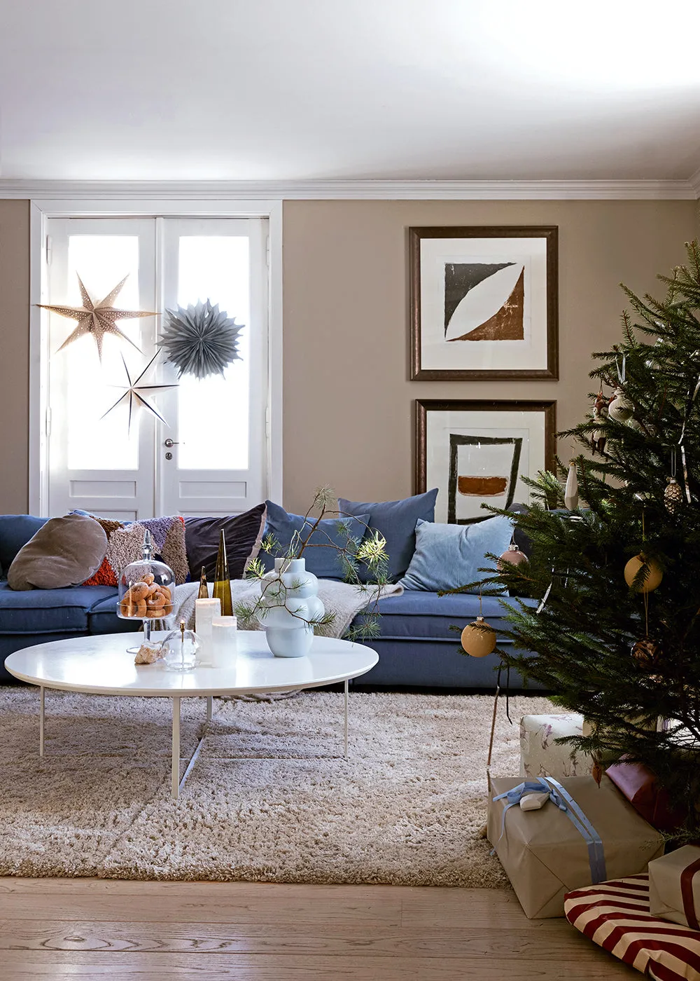 10 Scandi style secrets for your living room at Christmas