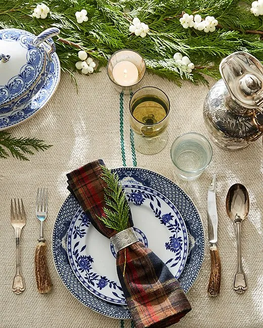 11 Festive Thanksgiving Table Ideas