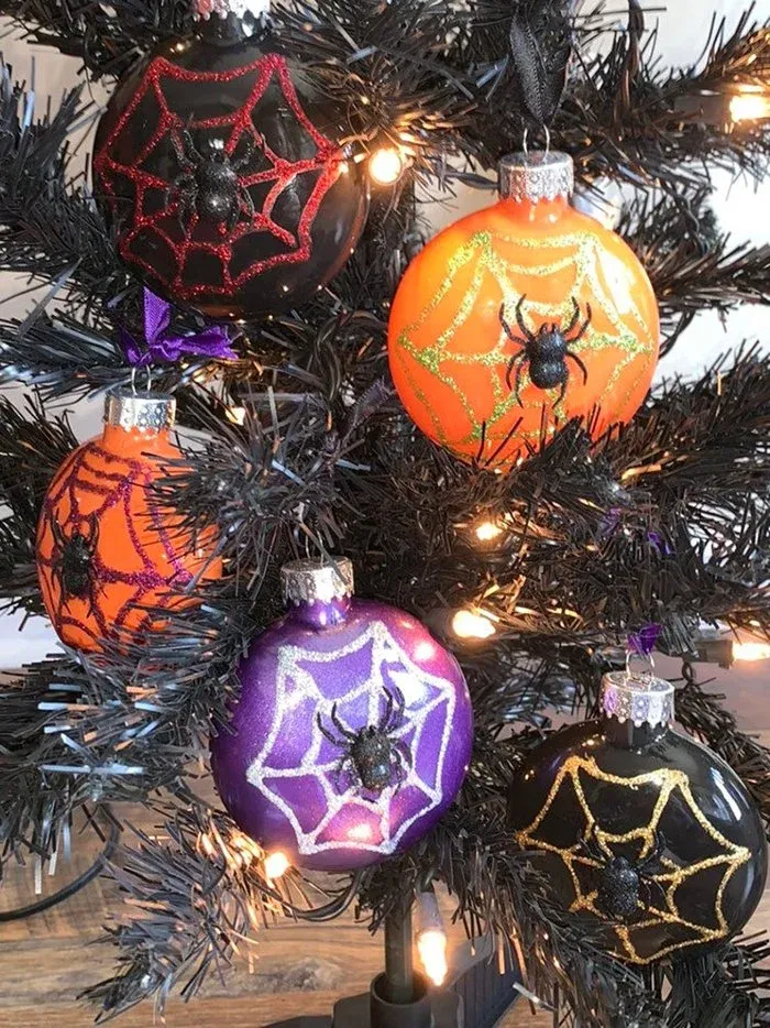 11 Halloween Ornaments to Hang on Your Tree — Spooky Little Halloween