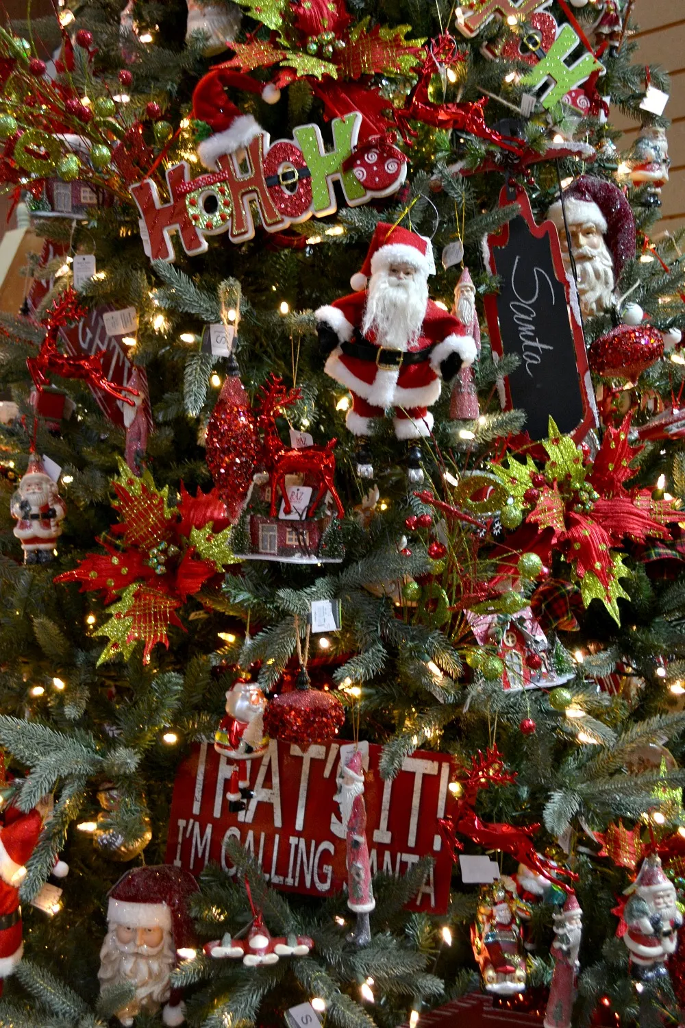 15 Unique & Fun Christmas Decoration Themes | Fairview