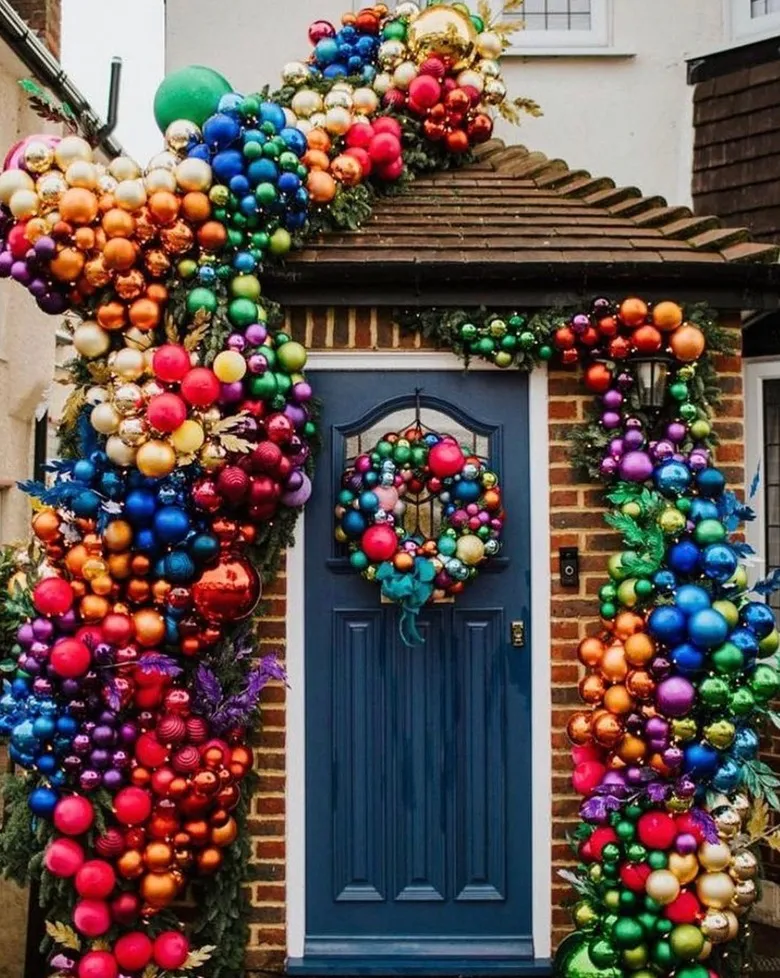 16 Front Door Decorations For Winter Festivities And Fun