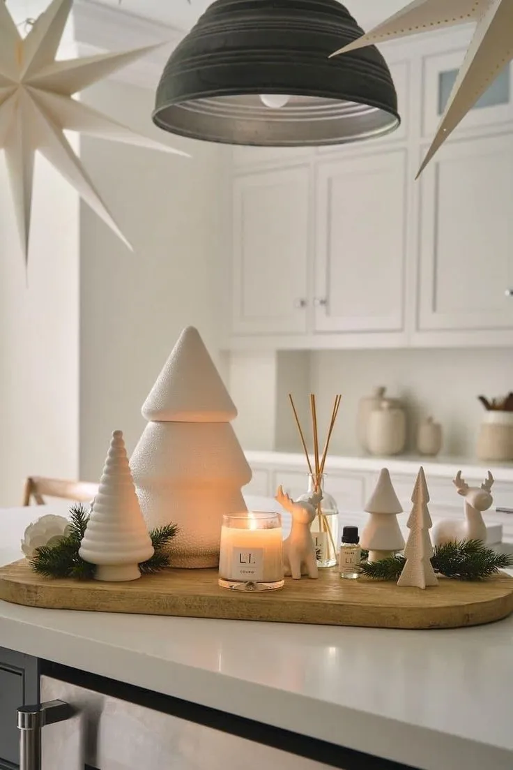 17 Classic Christmas Decor Ideas For Elegance in Every Room - Flourishmentary
