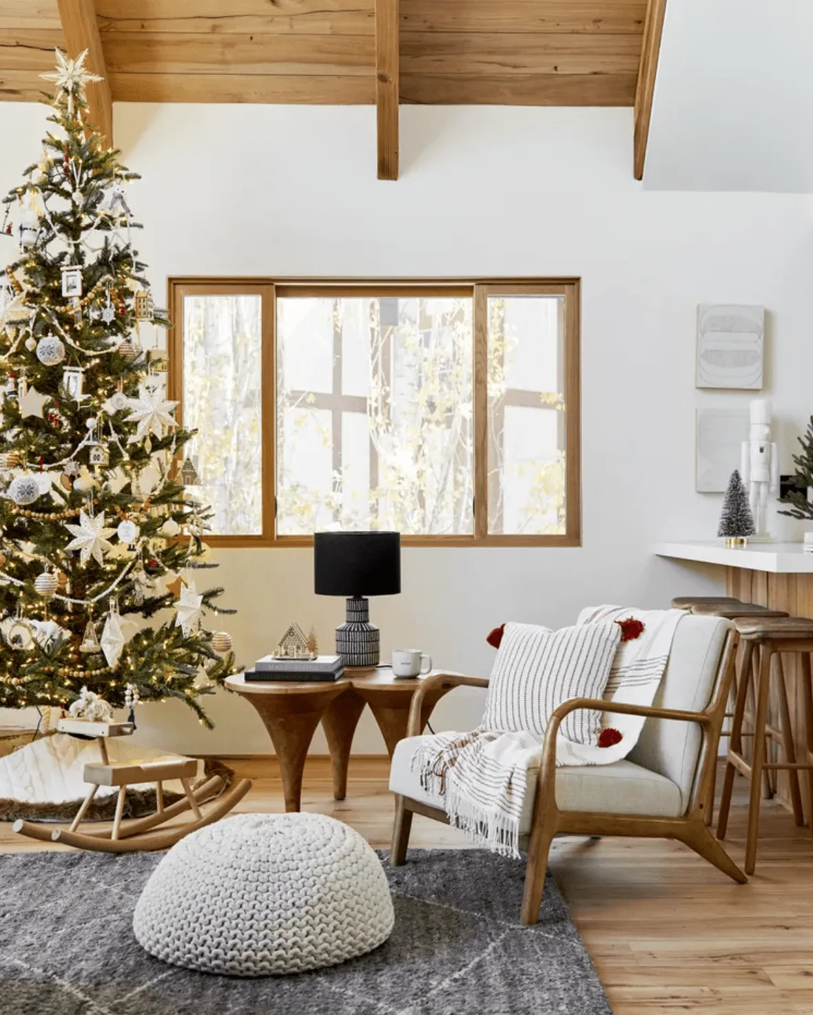 18 Vintage Christmas Decor Ideas to Try This Season